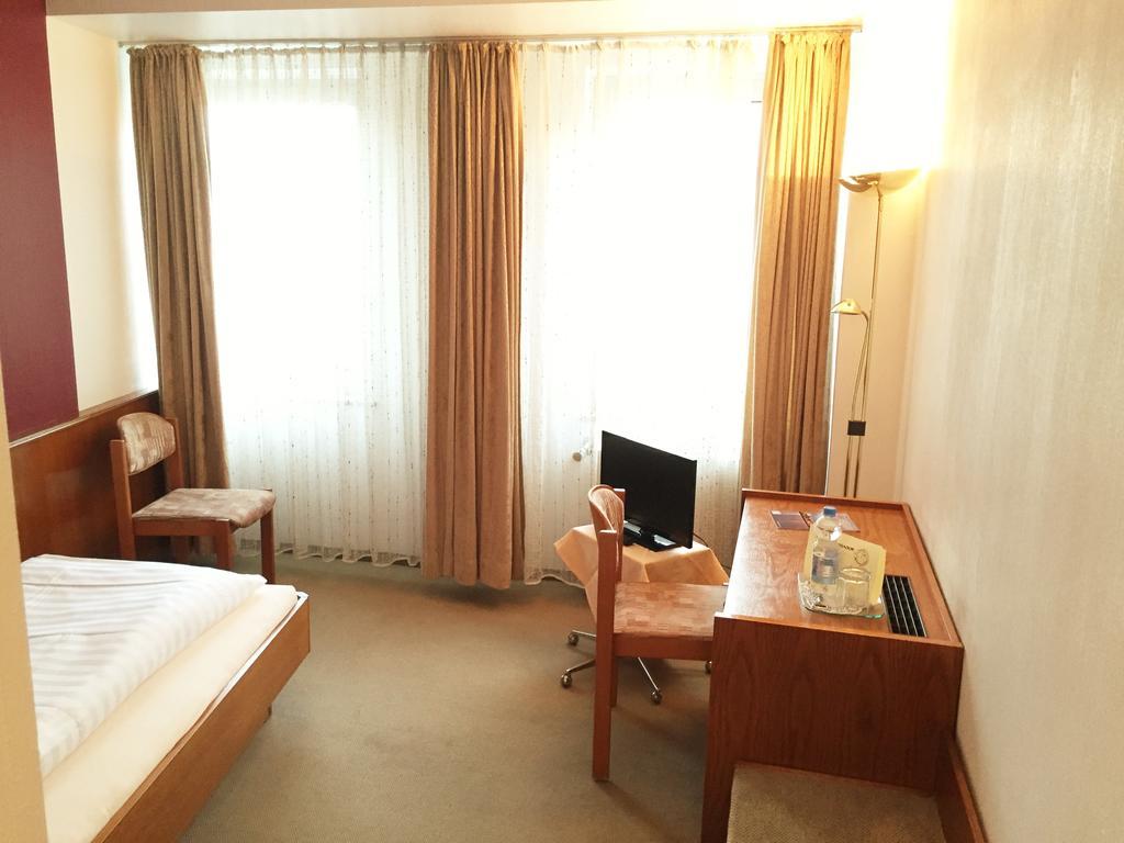 Hotel Ambassador Bonn Ruang foto