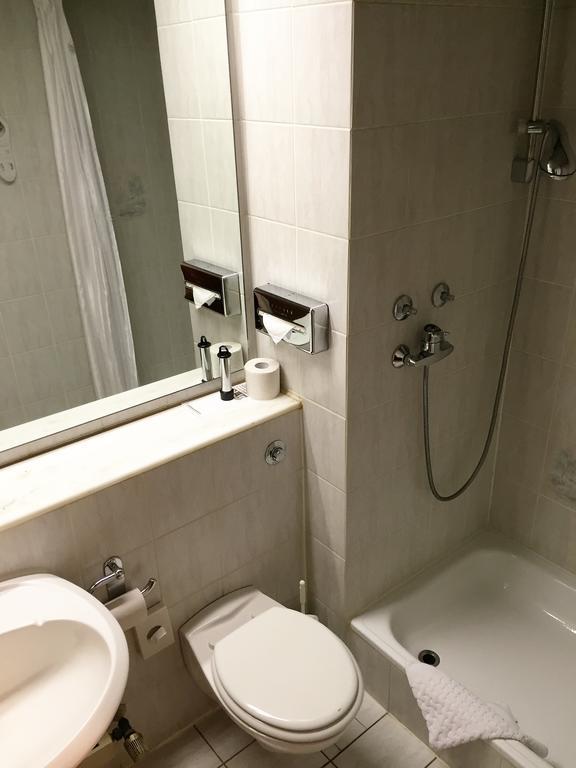 Hotel Ambassador Bonn Ruang foto